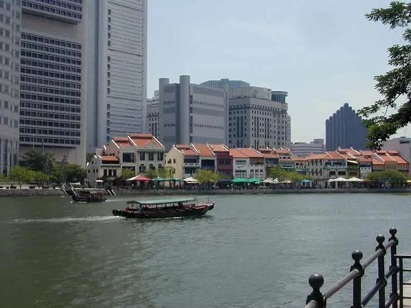Met A Space Pod @ Boat Quay Singapore Singapore